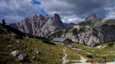 Dolomites Lange Alm Alp club kulübede