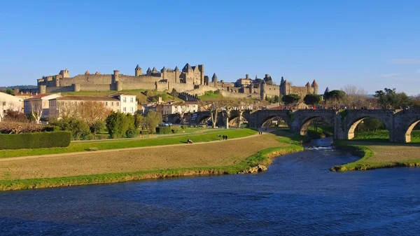 Schloss von carcassonne pont vieux, Frankreich — Stockfoto