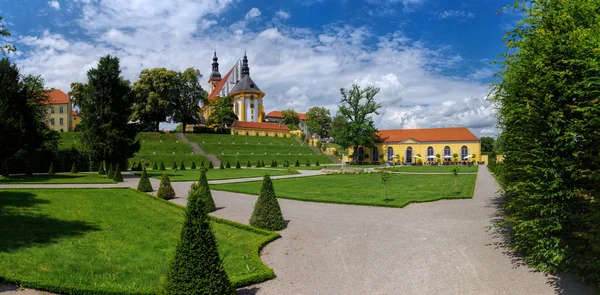 Kolostor környéken: Neuzelle, Brandenburg, Németország — Stock Fotó