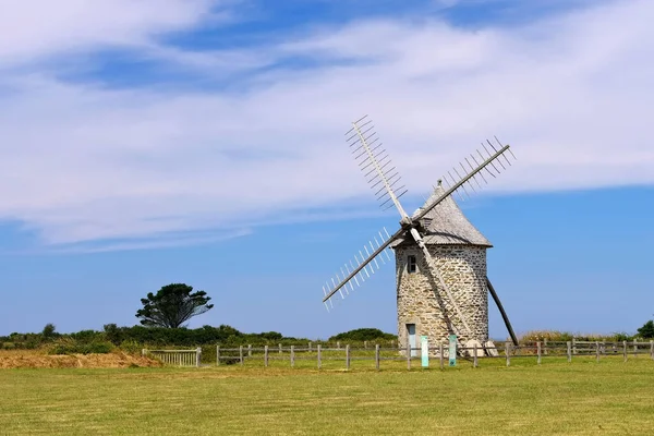 Molino Viento Moulin Trouguer Bretaña Francia — Foto de Stock