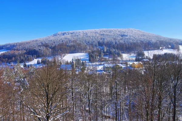 Zittau Dağları Kışın Jonsdorf Kasabası — Stok fotoğraf