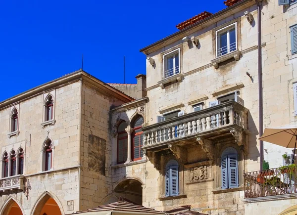 Split balcony — Stock Photo, Image