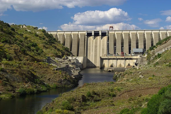 Centrais hidroeléctricas — Fotografia de Stock