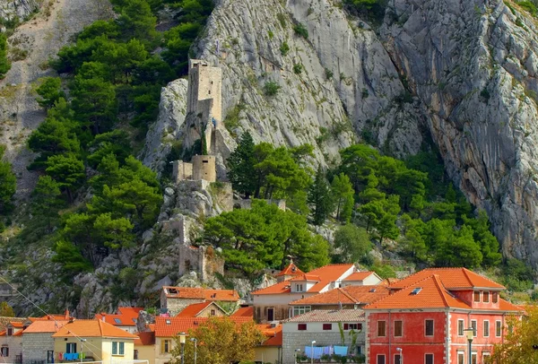 Omis mirabella festung — Stockfoto