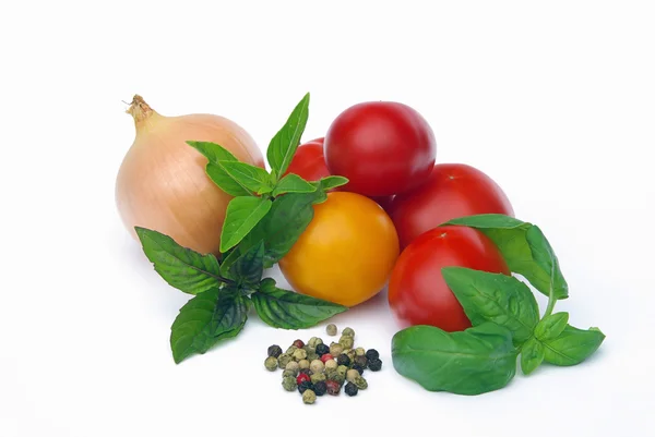 Verschiedene frische Tomaten — Stockfoto