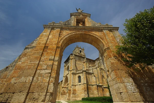 Sasamon církev ve Španělsku — Stock fotografie