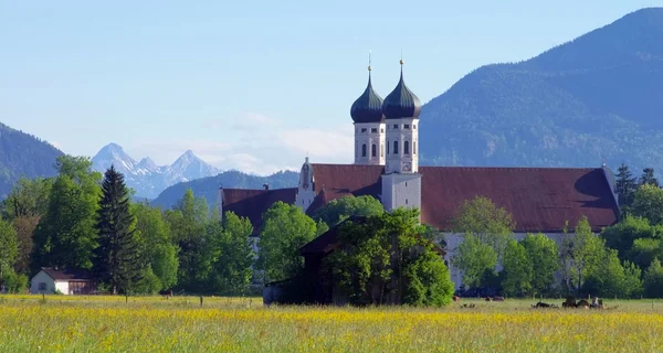 Benediktbeuern abbey i Tyskland — Stockfoto