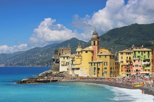 Camogli balıkçı köyü