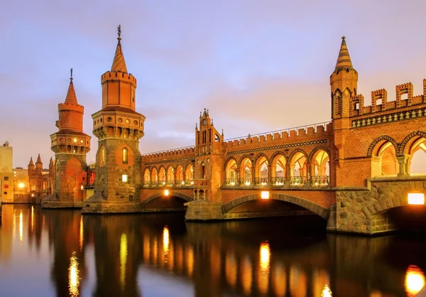 Berlín Oberbaumbridge, Alemania —  Fotos de Stock