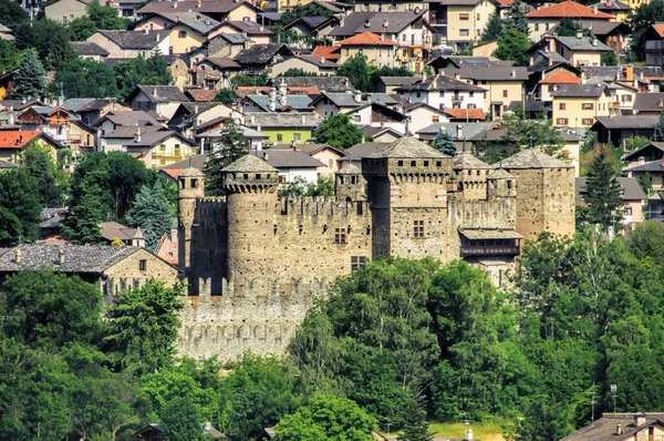 Castelo antigo em itália — Fotografia de Stock