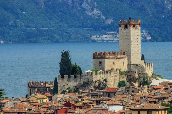 Malcesine vista de la ciudad —  Fotos de Stock