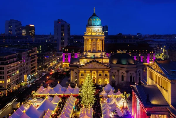 Julmarknad i Berlin Gendarmenmarkt — Stockfoto