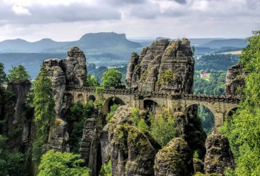 Saxonia Bastion Bridge'de