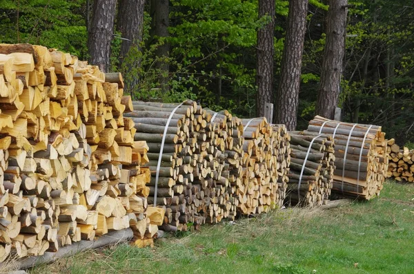 Stack av trä — Stockfoto