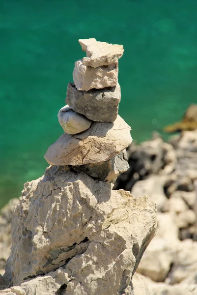 Tower from pebbles — Stock Photo, Image