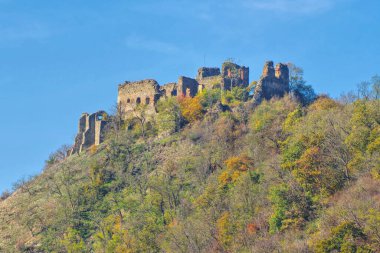 Romanya 'daki Soimos Banat, eski Falkenstein şatosu