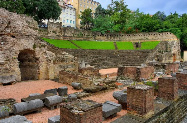 Romeins theater van Triëst — Stockfoto