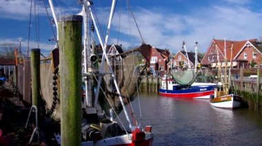 Neuharlingersiel, liman