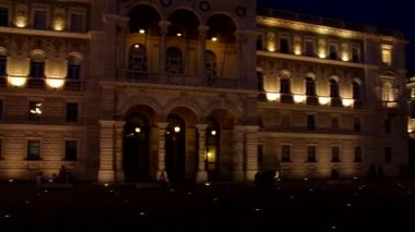 Trieste Piazza Grande gece