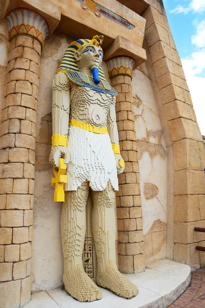 Standbeeld van de farao in Legoland — Stockfoto