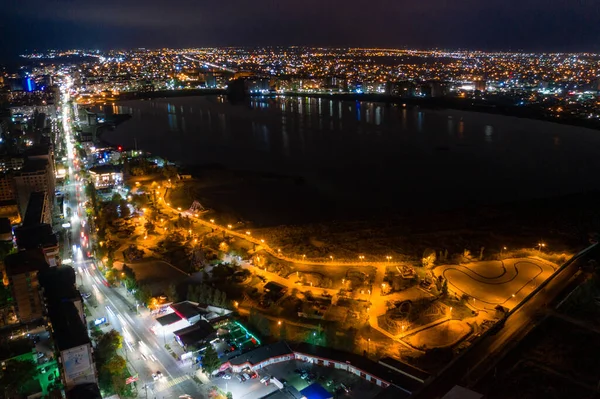 Geceleri Makhachkala şehri