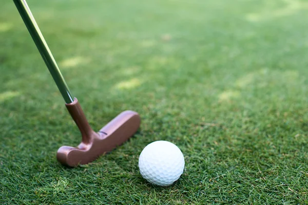 Close of putter and ball — Stock Photo, Image