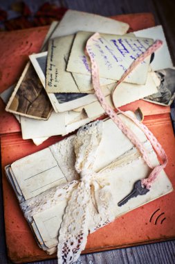 Vintage Fotoğraf, mektup ve anahtar