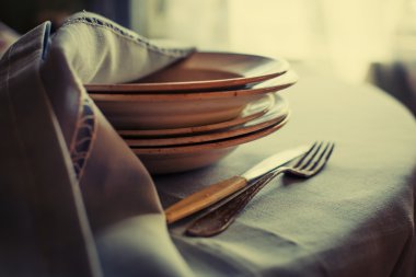 Vintage sofra, çatal bıçak takımı