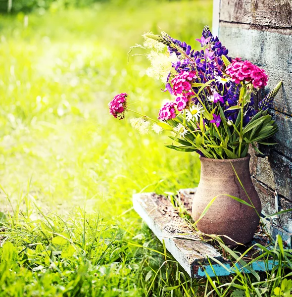 Kytice zahradních květin — Stock fotografie