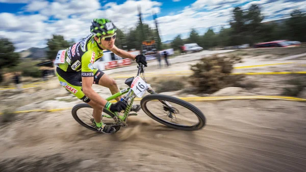 Participando em Chelva MTB XCO aberto — Fotografia de Stock