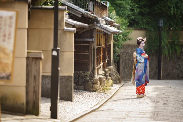 Japán gésa Maiko elszigetelt — Stock Fotó