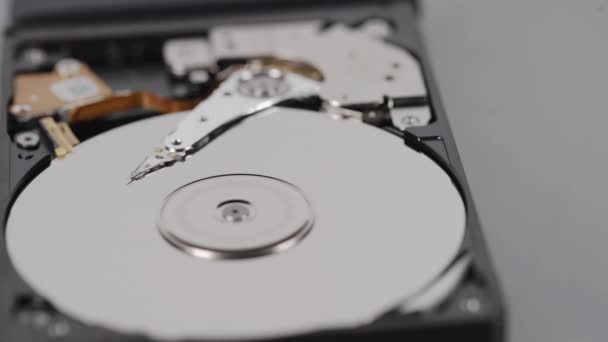 Closeup view of computer hard disk working — Stock Video