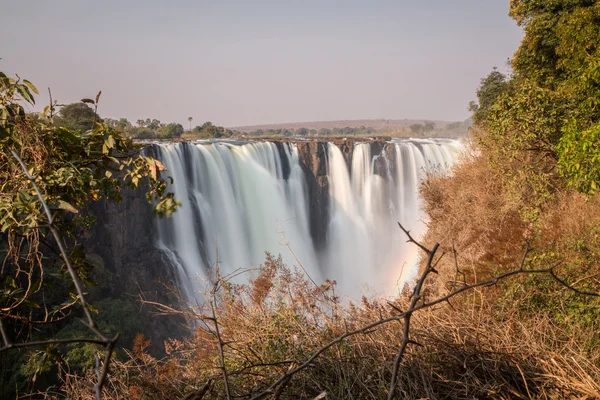 丝绸在维多利亚瀑布的水，来自津巴布韦的观点 — 图库照片