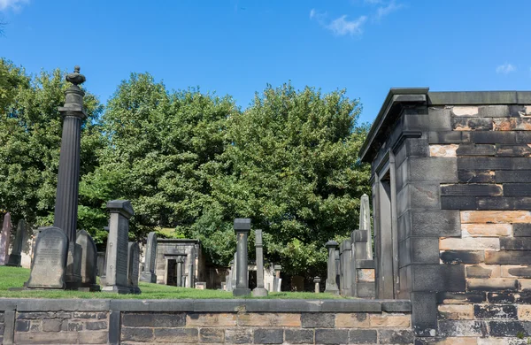 Cemitério velho em Edimburgo, Escócia . — Fotografia de Stock