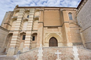 Geniş açı Tordesillas, manastırda Santa Clara görünümünü cephe