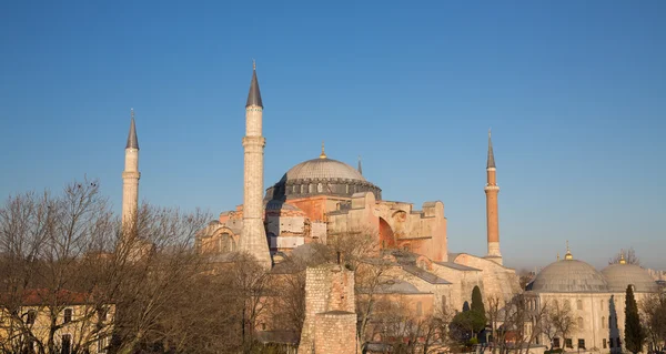 Hagia Sophia cathedral at sunset — Stock Photo, Image