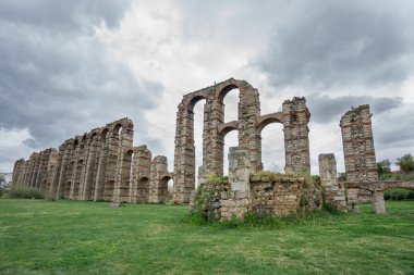 Merida mucizelere su kemeri