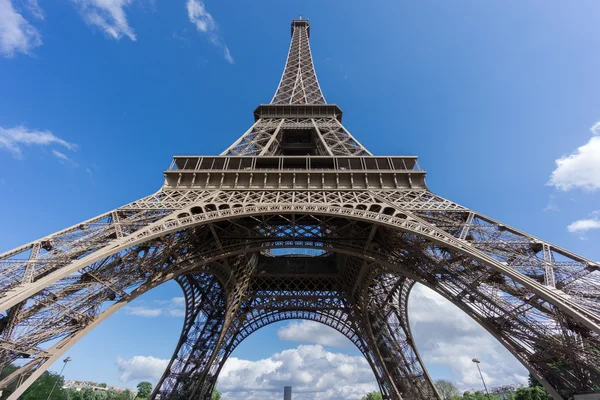 Eiffelova věž a Montparnasse tower — Stock fotografie