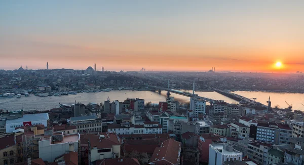 Golden horn of Istanbul at dusk — Stock Photo, Image
