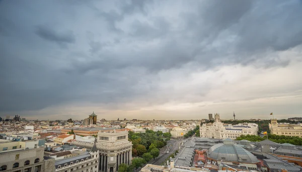 Skyline de Madrid en un día nublado — Foto de Stock