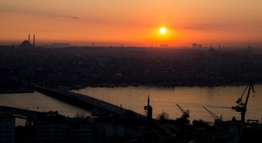 Altın boynuz günbatımı, yüksek kontrast profil, İstanbul