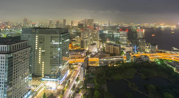 Vue de nuit sur Tokyo skyline, longue exposition — Photo