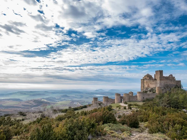Middeleeuws kasteel van Loarre in wildheid van Aragón, Spanje — Stockfoto