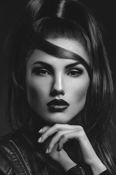 Girl with dark lips — Stock Photo, Image