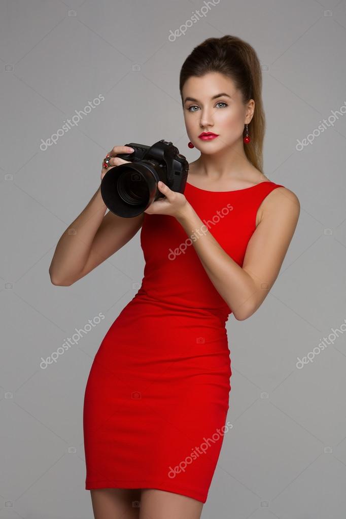 デジタル一眼レフ カメラと写真の女の子 ストック写真 C Svetography