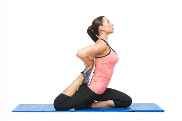 Bela mulher fazendo exercício desportivo — Fotografia de Stock