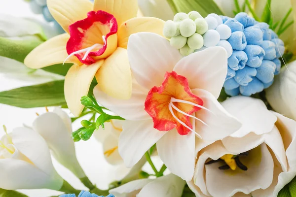 Schöner Frühlingsblumenstrauß — Stockfoto