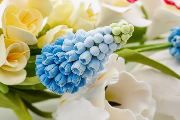 Beautiful spring flower bouquet — Stock Photo, Image