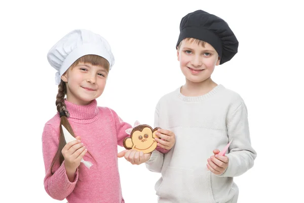 Barn med pepparkakor christmas cookie — Stockfoto