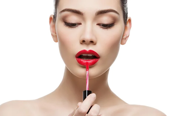 Bella ragazza con lipgloss — Foto Stock